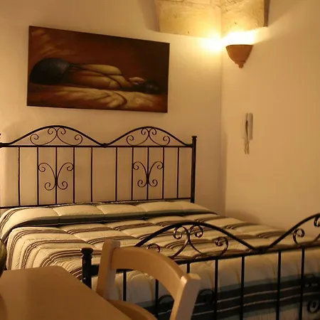 לינה וארוחת בוקר Antiche Volte לצ'ה