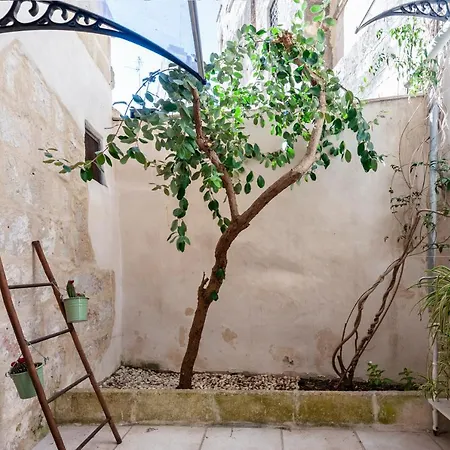 Bed & Breakfast Antiche Volte 3*